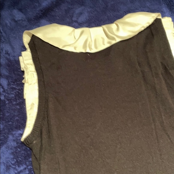 Sleeveless black sweater - Picture 5 of 6